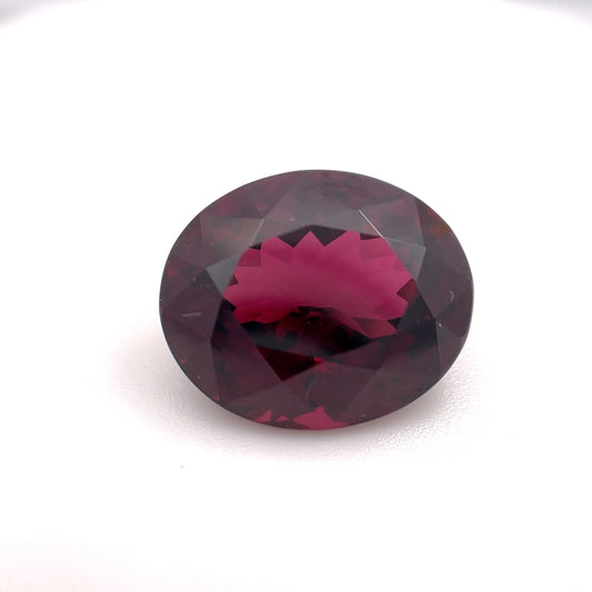 PG-156-17-MJ Rhodolite Garnet 11.4 x 13.6 MM Oval