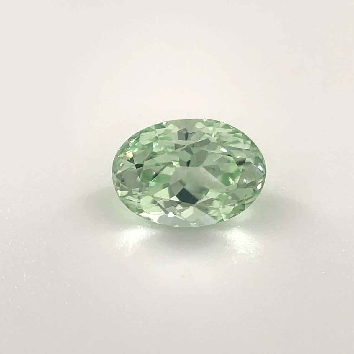 PG-172-12-2 Merelani Mint Garnet 4.8 x 6.8 MM Oval 1cts