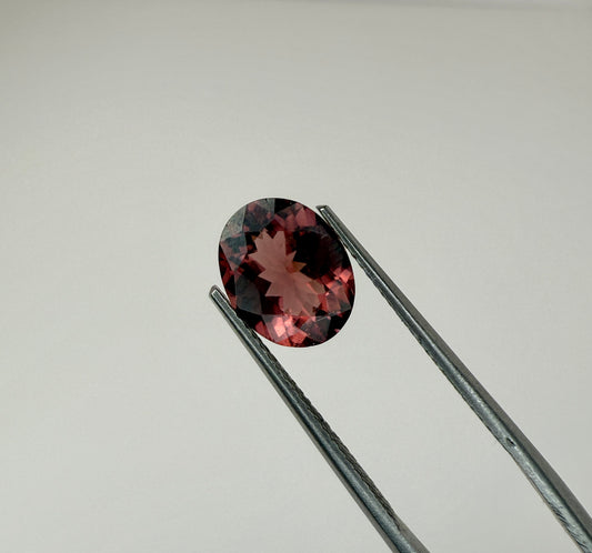PG-173-71-VOX Tourmaline 8 x 10 MM Oval 2.25cts
