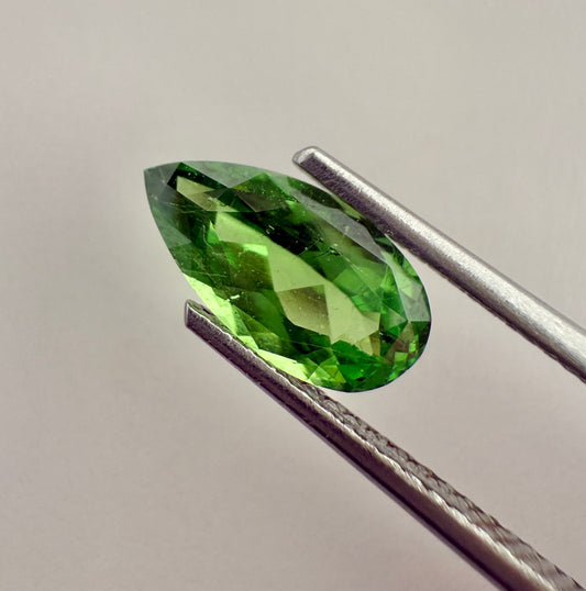 PG-292-24-2 Tsavorite 5.1 x 9.9 MM Pear 1.34cts