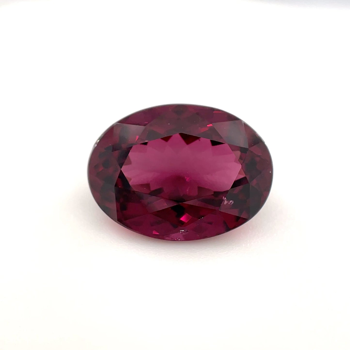 PG-306-3-WOX Rhodolite Garnet 10.8 x 14.4 MM Oval 8.42cts