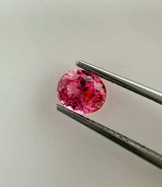 PG-309-2-1 Mahenge Spinel 5.5 x 6.4 MM Oval 1.0cts