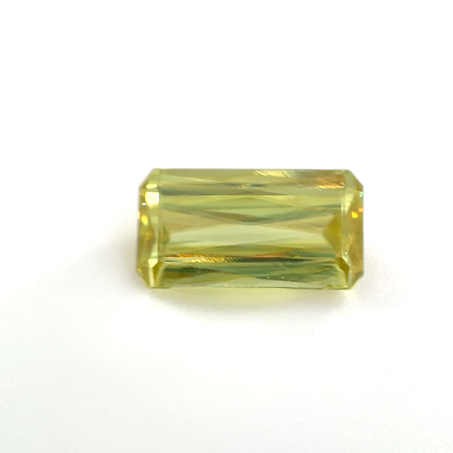 PG-42-152 Madagascar Sphene 5.9 x 11.0 MM Emerald 2.37cts