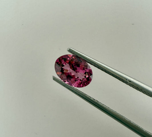 PG-AG-20-20 Mahenge Spinel 5.4 x 7.5 MM Oval 1.07cts