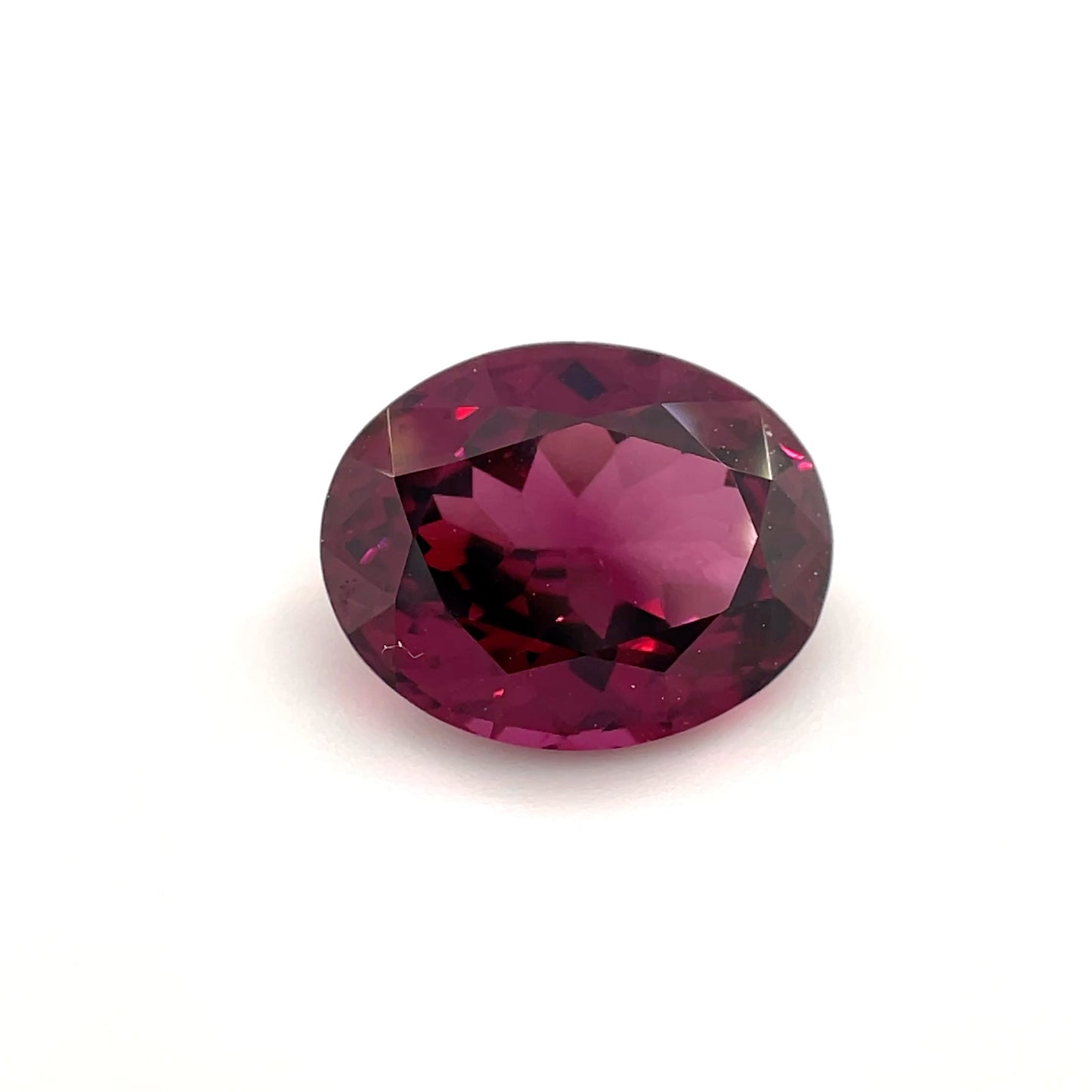 PG-G588-57-SS Raspberry Rhodolite 8.2 x 10.3 MM Oval 3.86cts