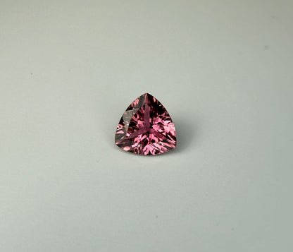 PG-102-39-VO Tourmaline 9.1 MM Trilliant 2.27cts