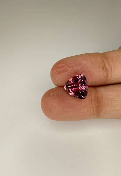 PG-102-39-VO Tourmaline 9.1 MM Trilliant 2.27cts