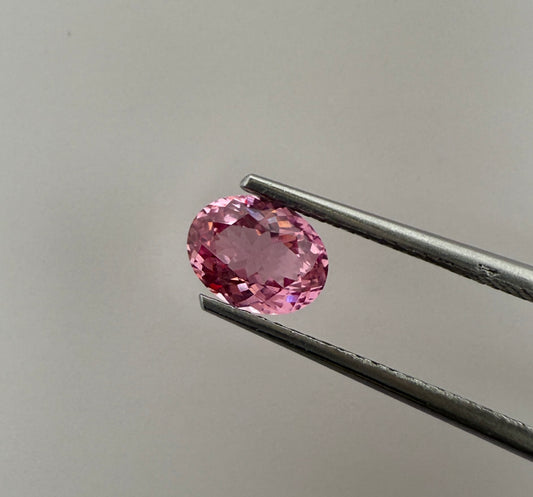 PG-107-7-3 Mahenge Spinel 5.4 x 7.0 MM Oval 1.03cts