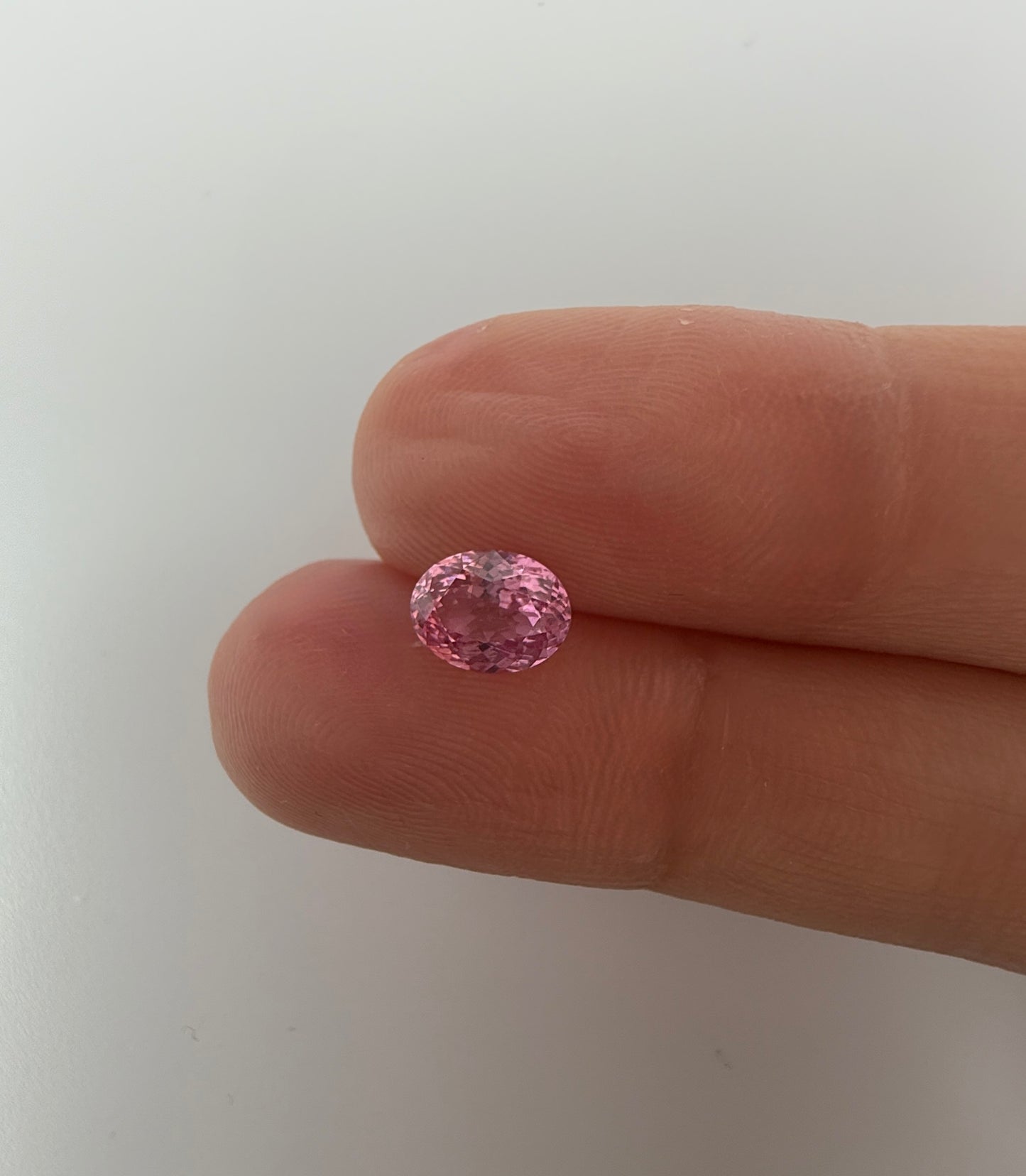 PG-107-7-3 Mahenge Spinel 5.4 x 7.0 MM Oval 1.03cts