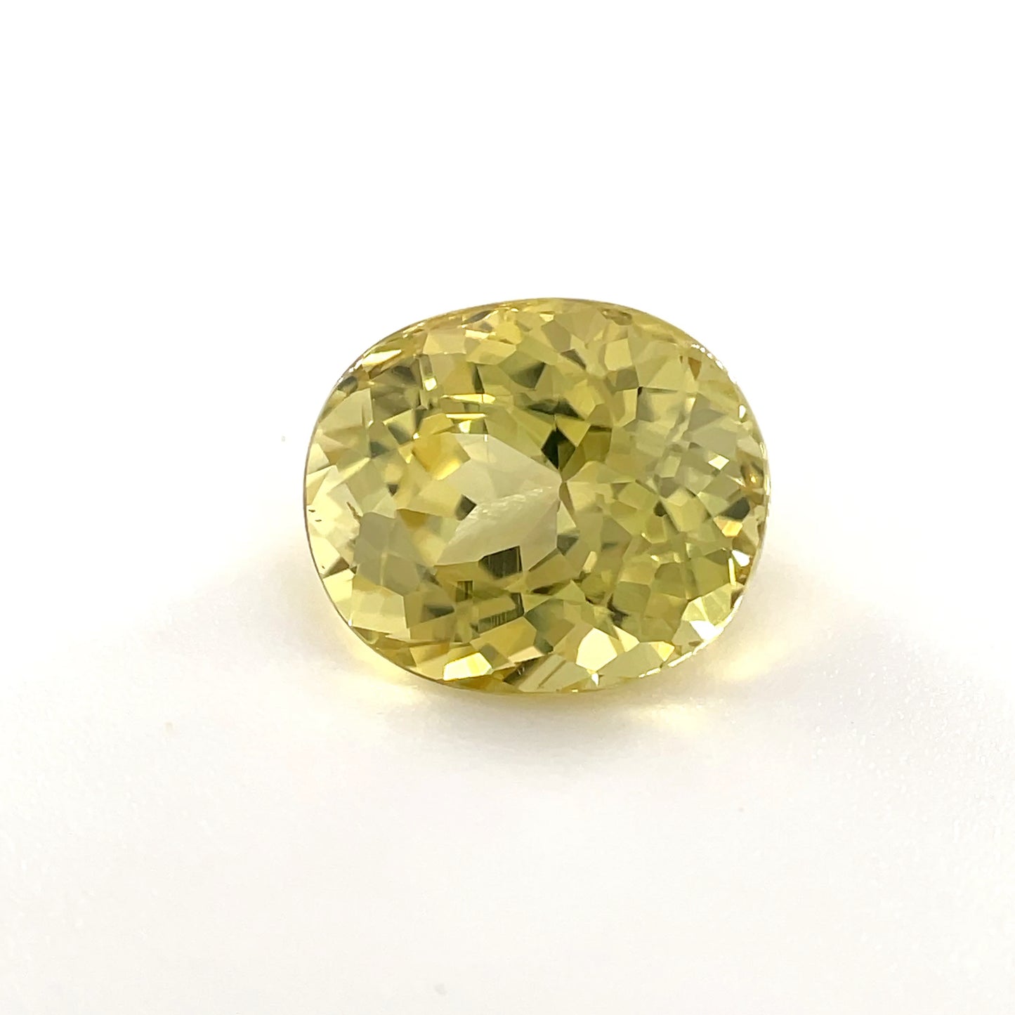 PG-116-29-MW Tunduru Chrysoberyl 7.9 x 9.3 MM Oval 3.44cts
