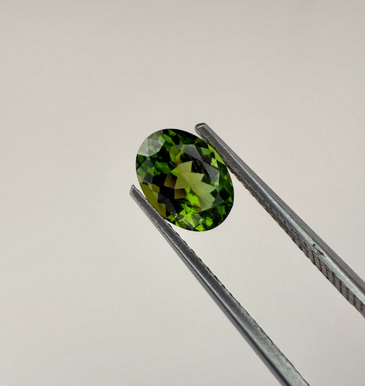 PG-124-8-MS Chrome Tourmaline 6.3 x 8.2 MM Oval 1.25cts