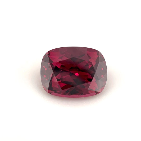 PG-127-47-MJ Rhodolite Garnet 6.7 x 8.7 MM Cushion