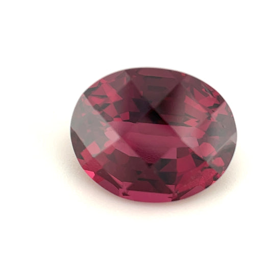 PG-127-90-MJX Rhodolite Garnet 7.9 x 9.8 MM Oval