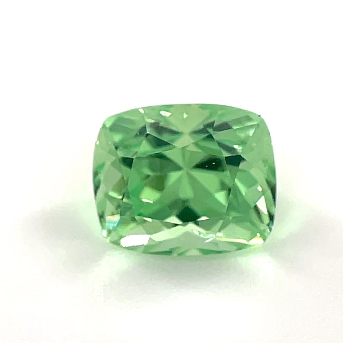 PG-134-45 Merelani Mint Garnet 5 x 6 MM Cushion 1cts