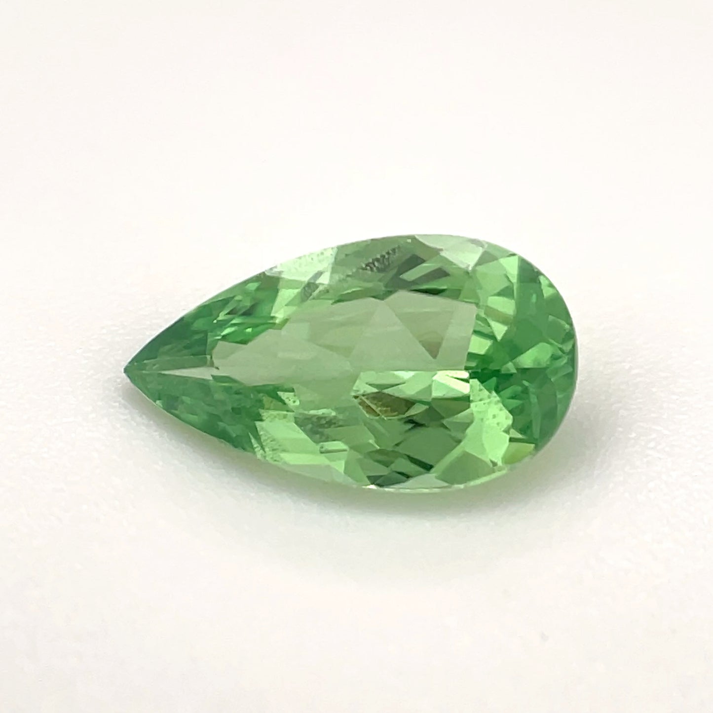 PG-136-50 Merelani Mint Garnet 5.1 x 9 MM Pear