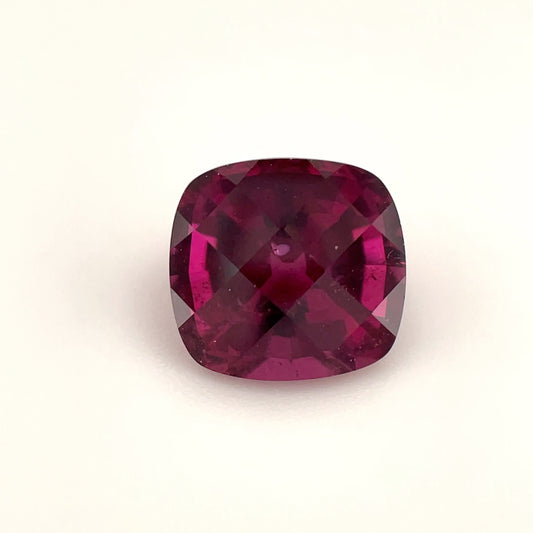 PG-139-101-MJX Rhodolite Garnet 8.2 x 8.7 MM Cushion