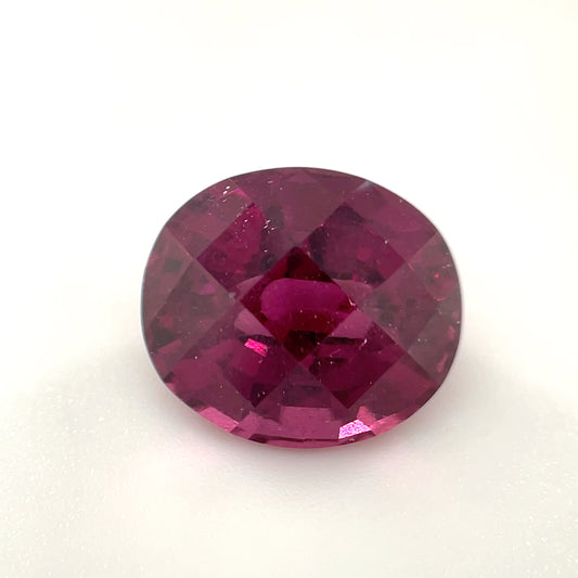 PG-139-139-MJ Rhodolite Garnet 9.4 x 10.3 MM Oval