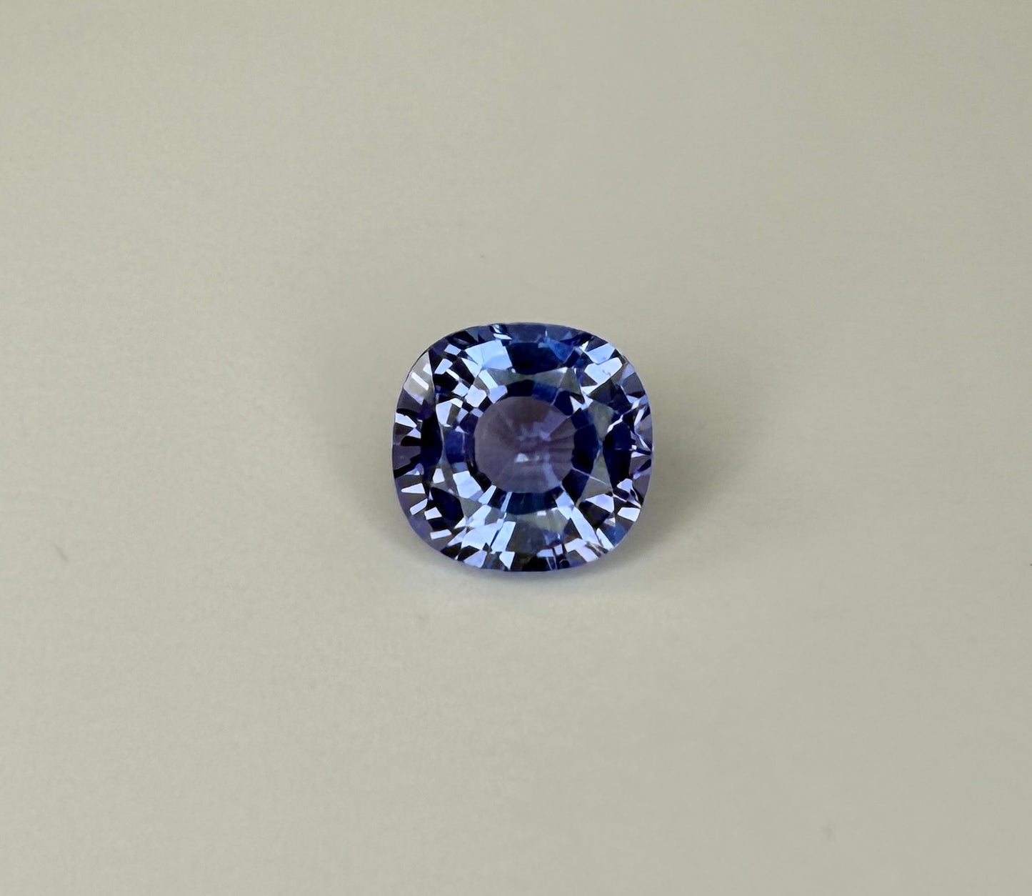 PG-16-109 Tanzanite 6.8 x 7.6 MM Oval 1.71cts