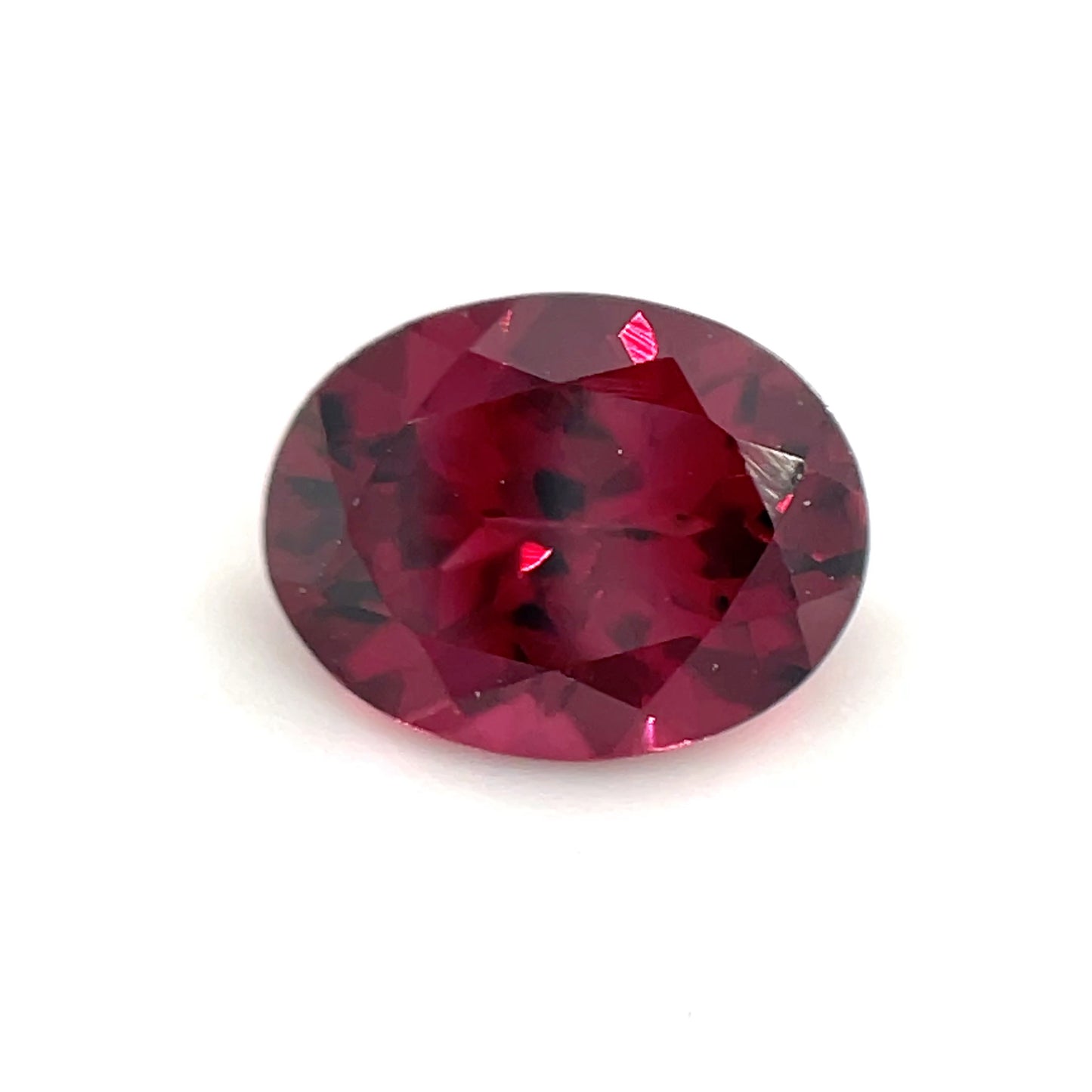 PG-179-27-MW Rhodolite Garnet 6.4 x 8.3 MM Oval 1.73cts