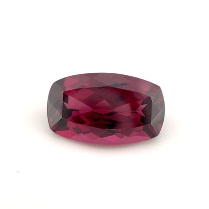 PG-179-68-MW Rhodolite Garnet 7.5 x 12.4 MM Cushion