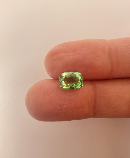 PG-190-8-1 Tsavorite 5.6 x 7.5 MM Cushion 1.27cts