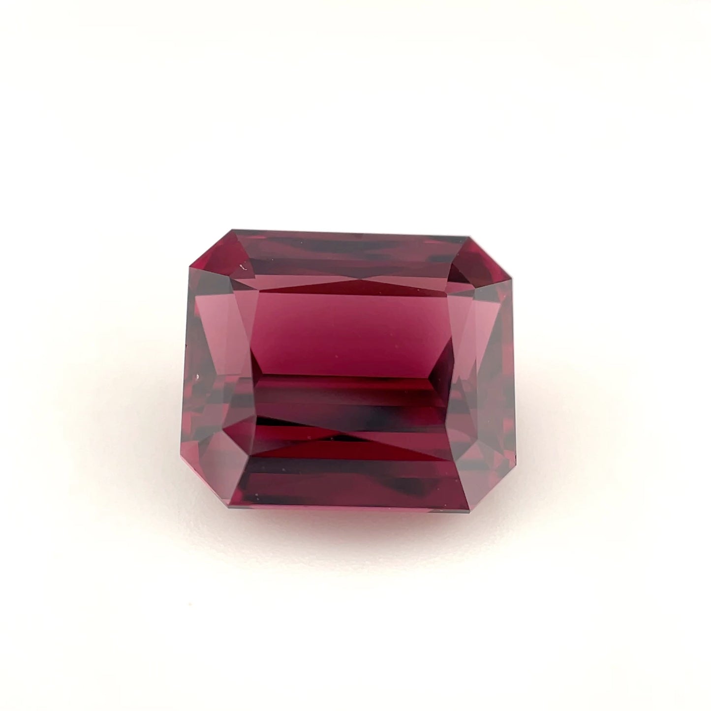 PG-203-51-MV Rhodolite Garnet 9.5 x 11 MM Emerald