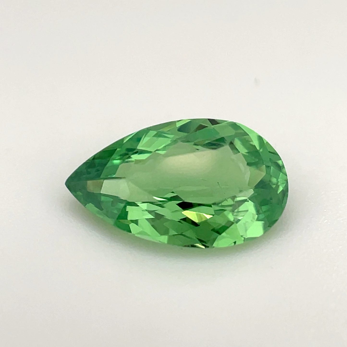 PG-209-38-2 Tsavorite 6.1 x 10.2 MM Pear