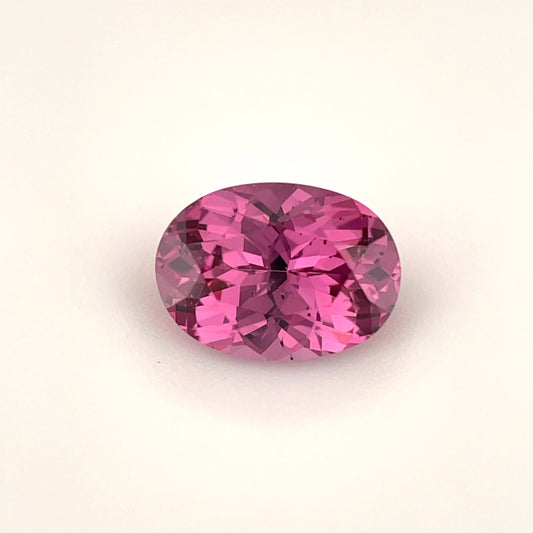 PG-21-15-3 Mozambique Rhodolite Garnet 5.5 x 7.5 MM Oval