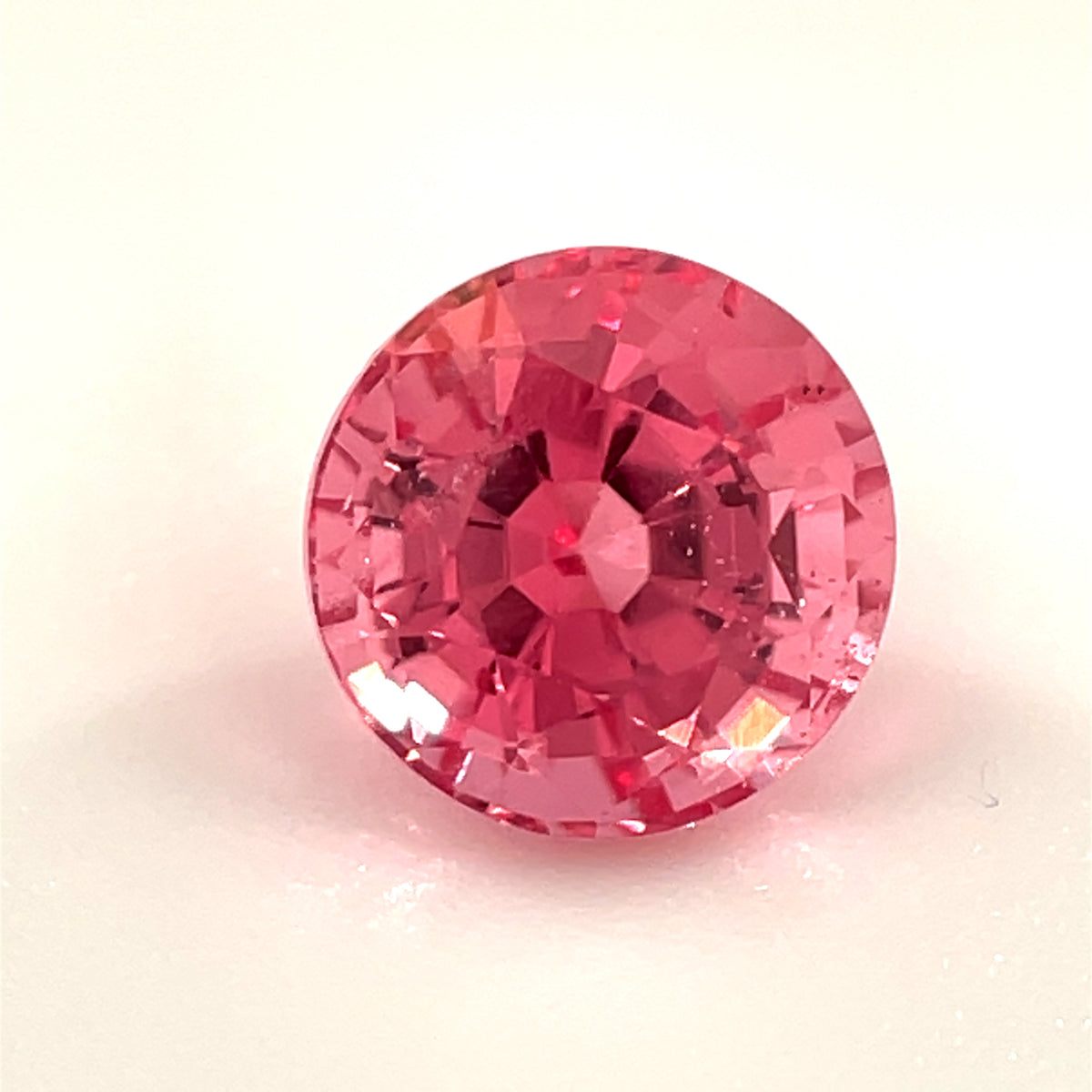 PG-23-23-54 Mahenge Spinel 5.7 MM Round 1.07cts
