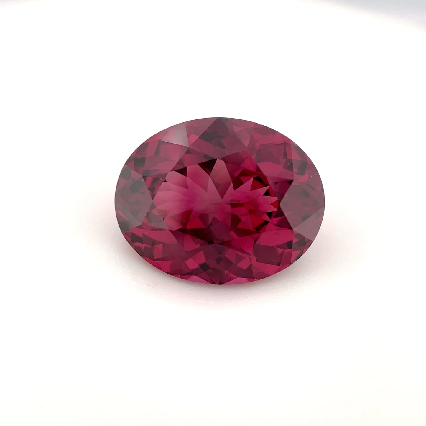 PG-24-10-55 Rhodolite Garnet 10.2 x12.8 MM Oval 6.35cts