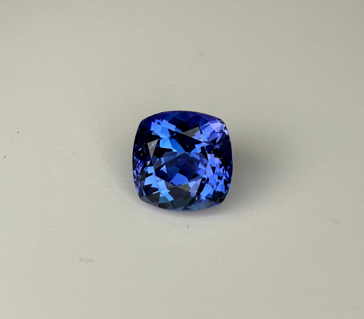 PG-243-127-1 Tanzanite 8.8 x 9.7 MM Cushion 4.71cts
