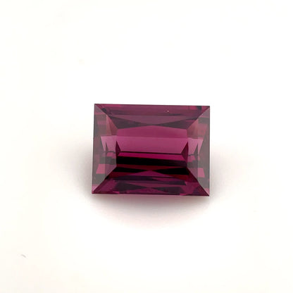 PG-243-342-MJ Mozambique Rhodolite Garnet 6.9 x 8.8 MM Rectangle