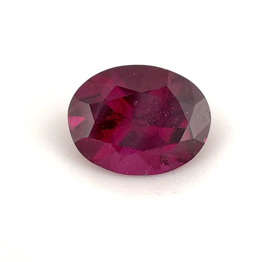 PG-243-57-MUX Mozambique Rhodolite Garnet 6.4 x 8.3 MM Oval