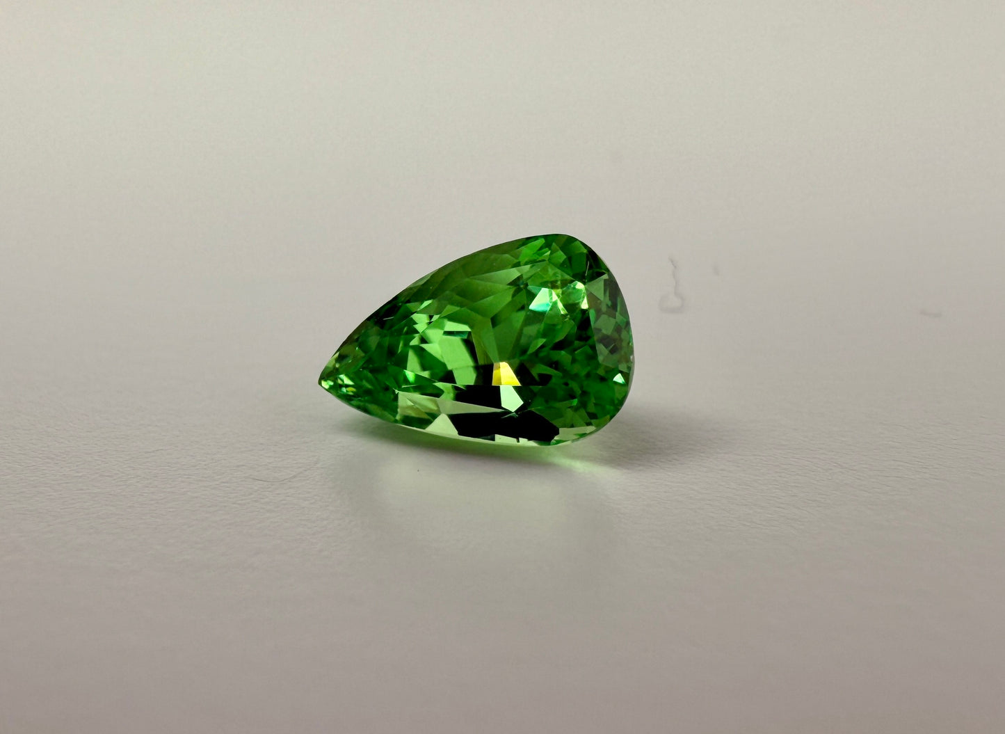 PG-254-25-4 Tsavorite 5.8 x 8.7 MM Pear 1.73cts