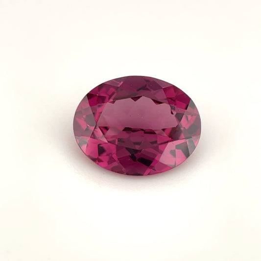 PG-28-61-OS Rhodolite Garnet 7.5 x 9.5 MM Oval