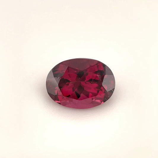 PG-28-77-OS Rhodolite Garnet 6.7 x 9.0 MM Oval