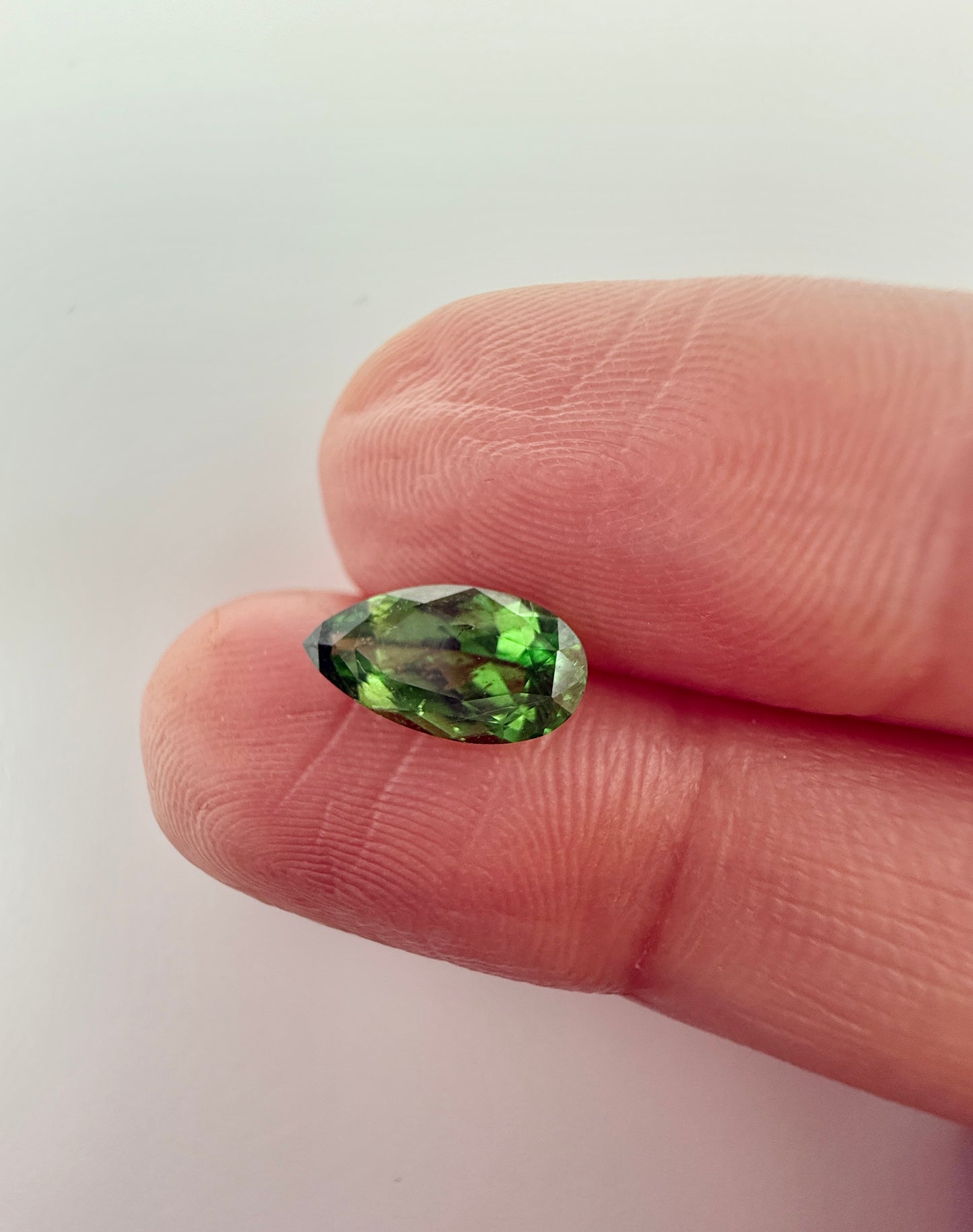 PG-292-24-2 Tsavorite 5.1 x 9.9 MM Pear 1.34cts