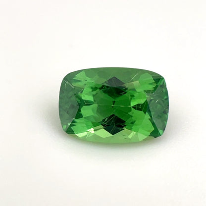 PG-292-39-2 Tsavorite 5.6 x 8.1 MM Cushion