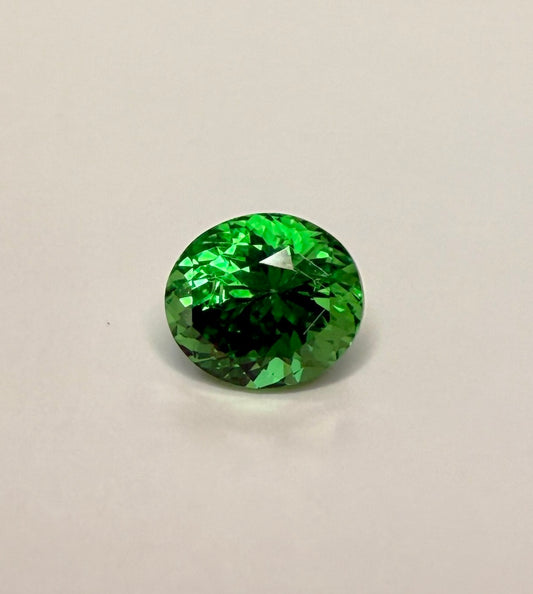 PG-292-6-2 Tsavorite 5.2 x 6 MM Oval 1.03cts