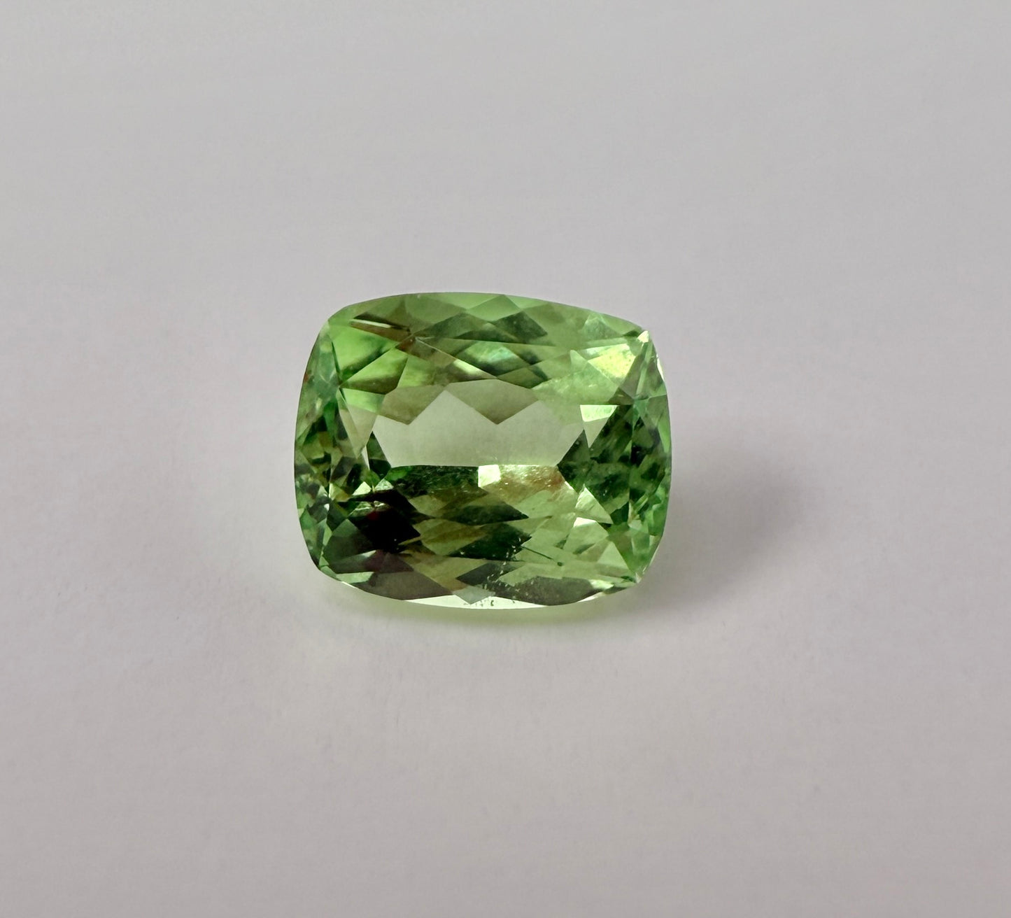 PG-294-1-3 Tsavorite 5.1 x 6.1 MM Cushion 1.01cts