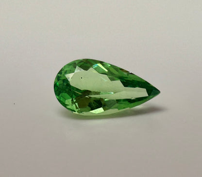 PG-297-40-1 Tsavorite 4.5 x 8.4 MM Pear 1.01cts