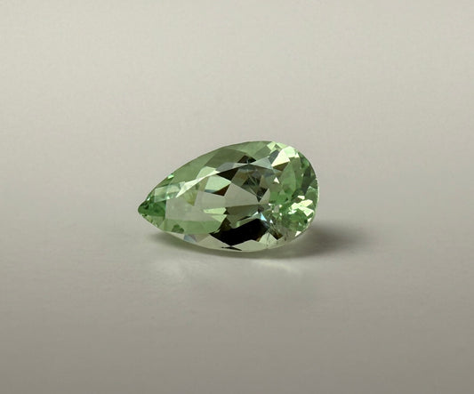 PG-302-1-1 Merelani Mint Garnet 5.1 x 8.1 MM Pear 1.01cts