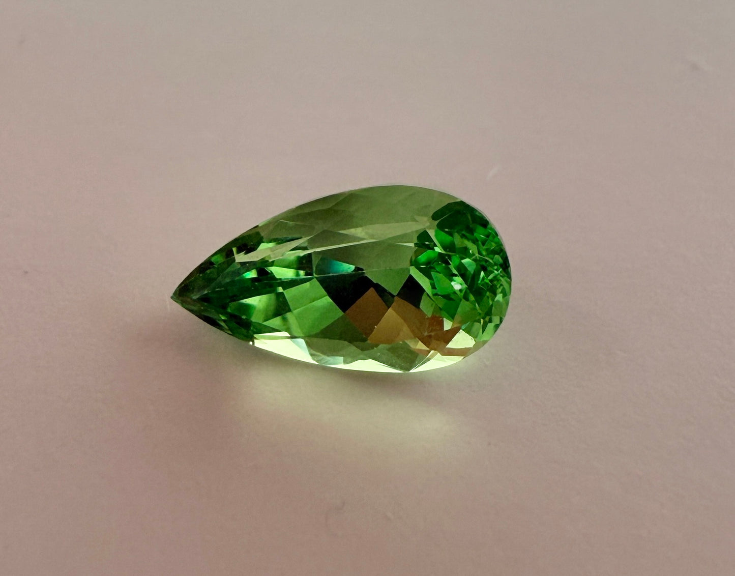 PG-302-110-1 Tsavorite 5.9 x 10.4 MM Pear 2.06cts
