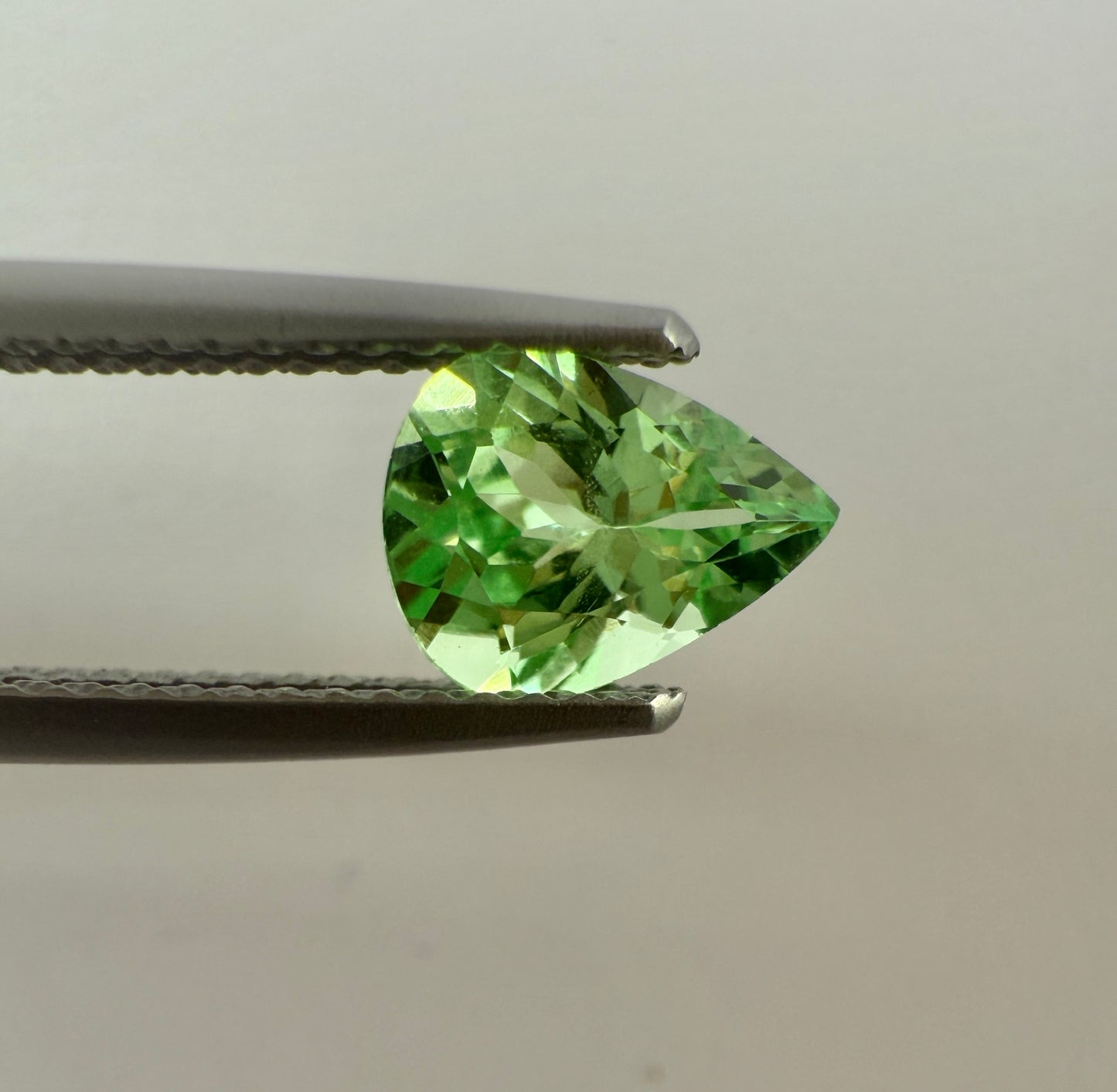 PG-305-11 Merelani Mint Garnet 6.2 x 8.1 MM Pear 1.28cts