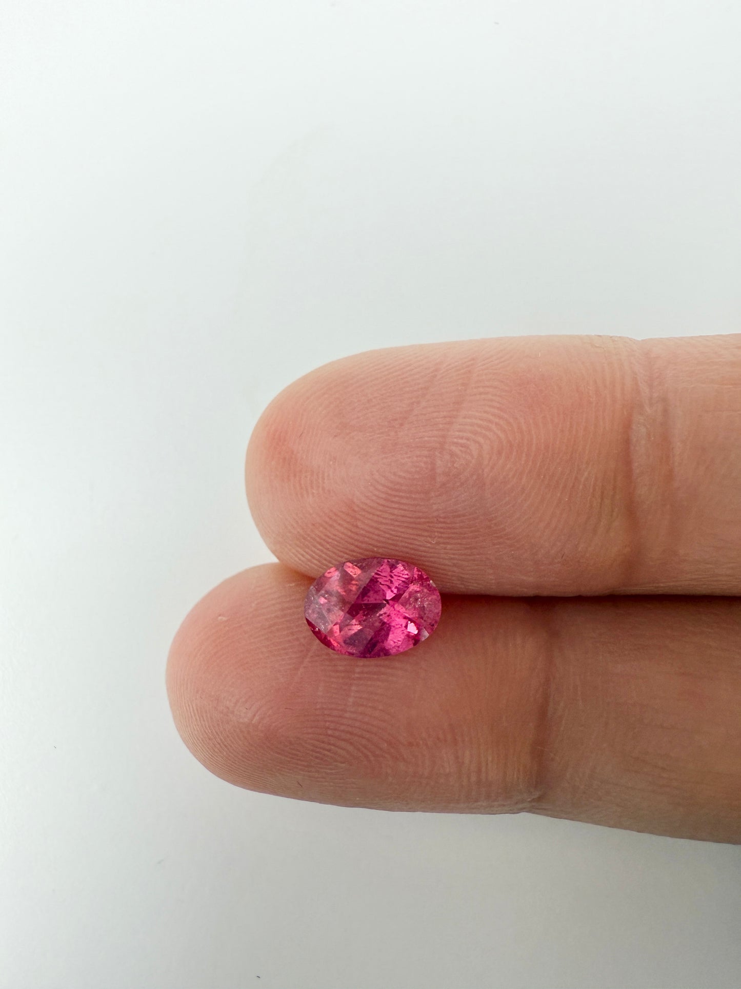 PG-306-1-2 Mahenge Spinel 5.3 x 7.5 MM Oval 1.01cts