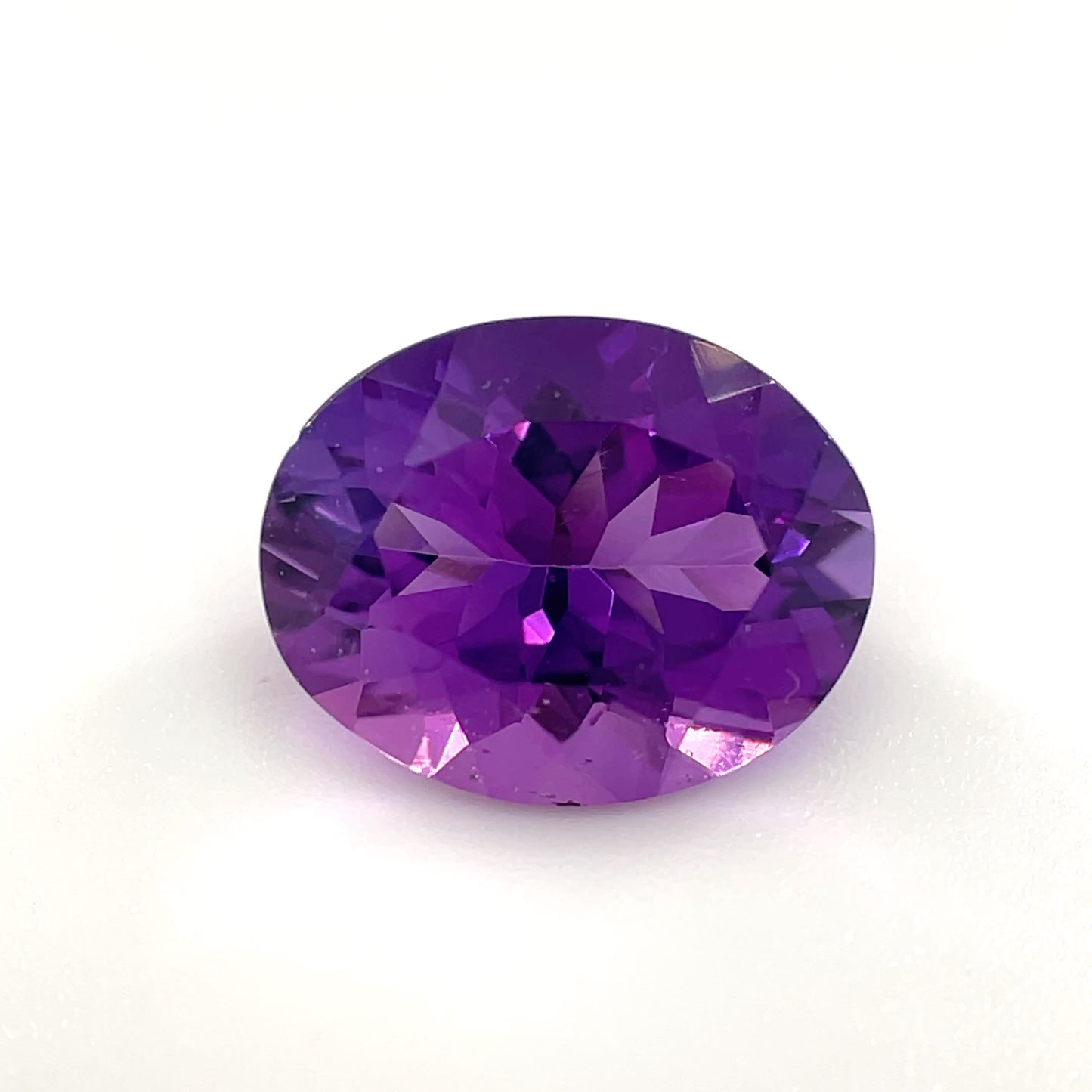 PG-306-26-VO Amethyst 7.9 x 10.1 MM Oval 2.4cts