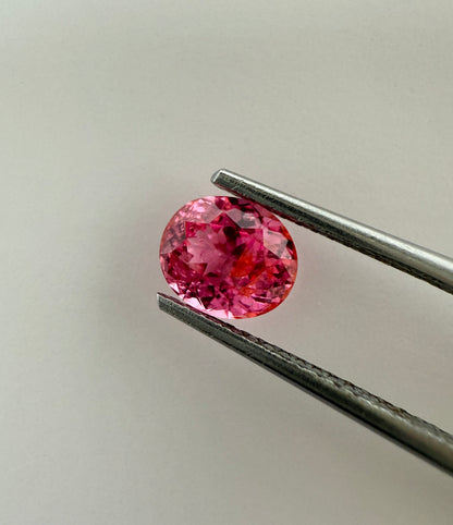 PG-309-2-1 Mahenge Spinel 5.5 x 6.4 MM Oval 1.0cts