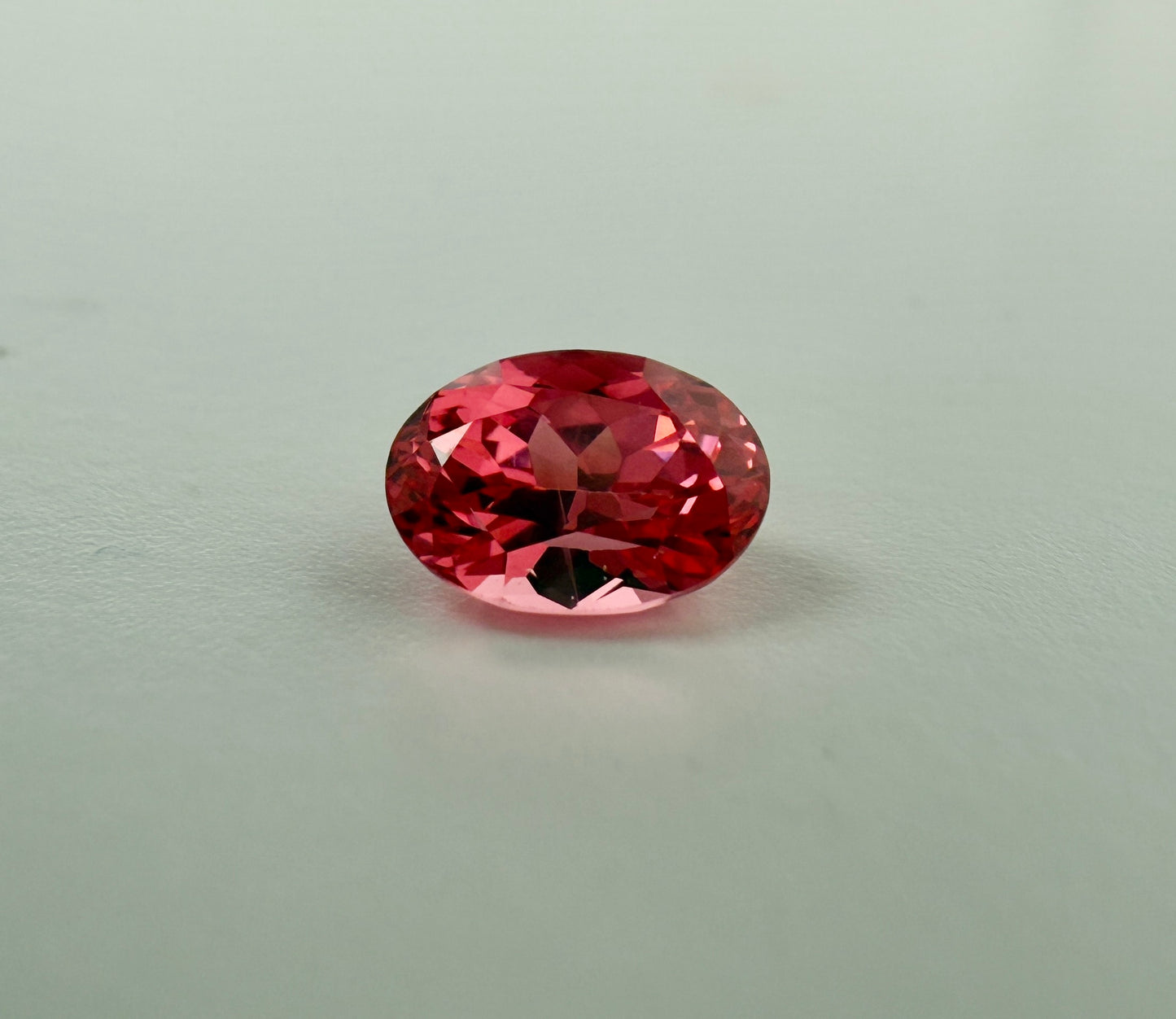 PG-309-20-3 Mahenge Spinel 5 x 7 MM Oval 1.07cts