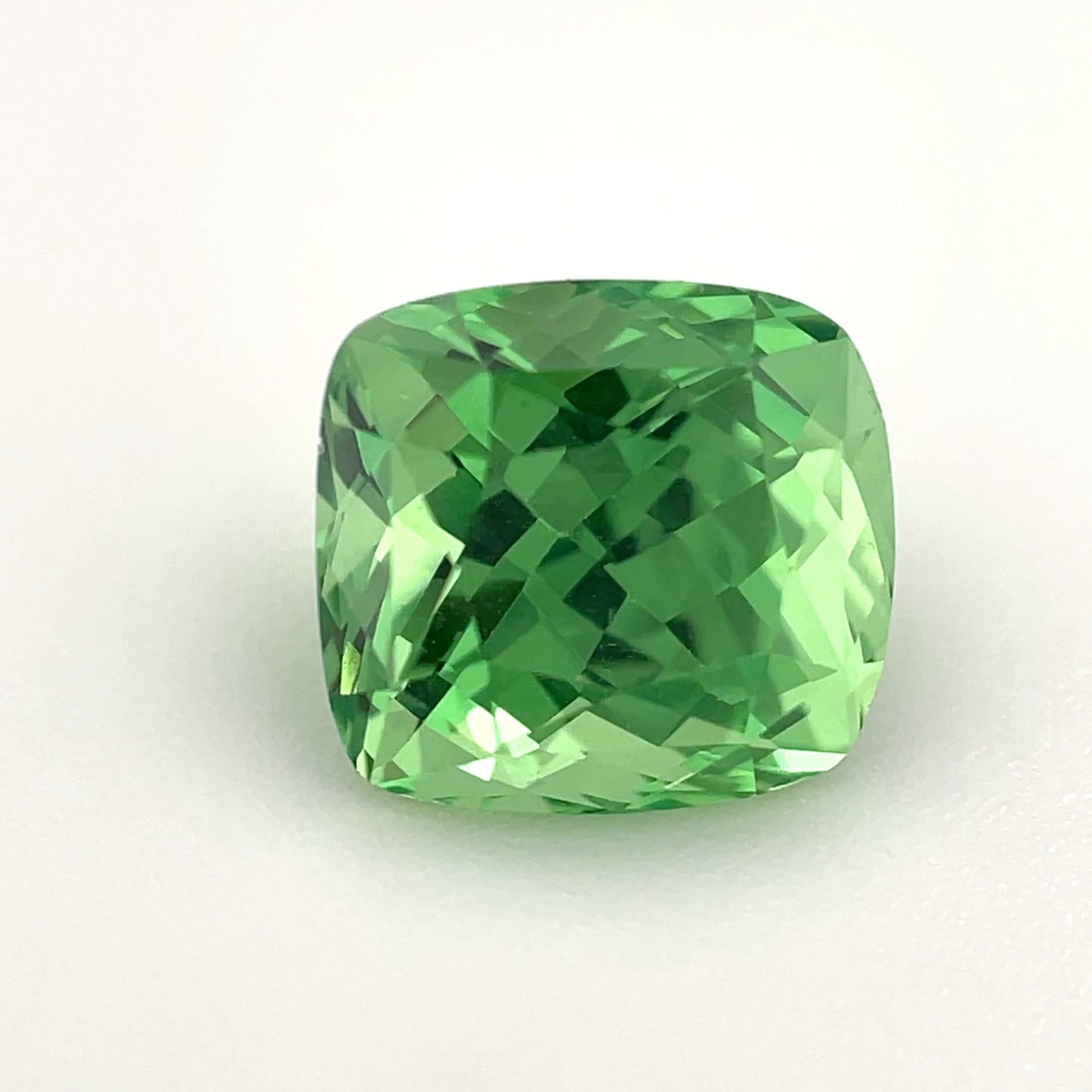 PG-310-59-1 Tsavorite 7 x 7.6 MM Cushion