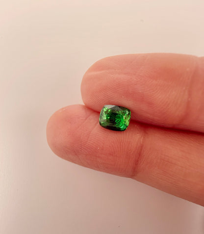 PG-313-26-1 Tsavorite 6.2 x 7.3 MM Cushion 2.02cts